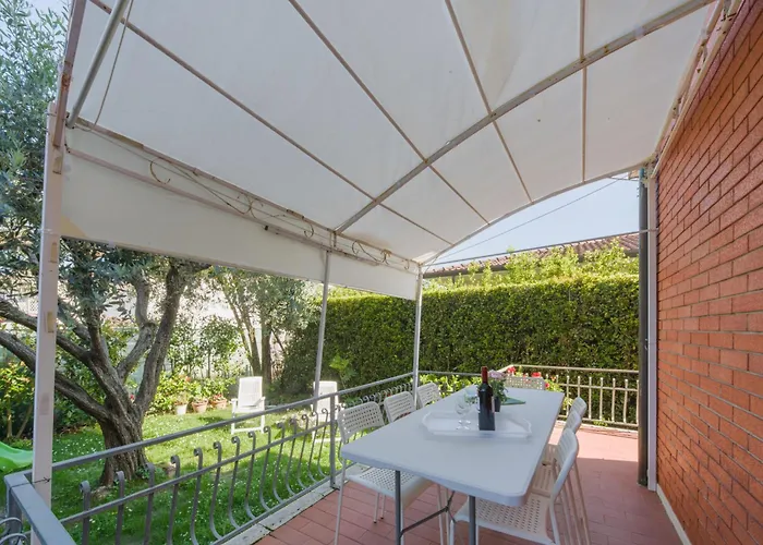 Villino Viola By Interhome