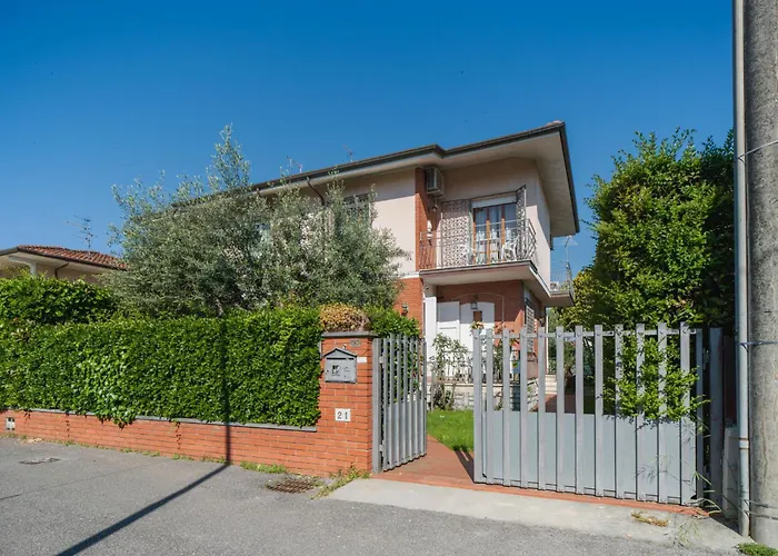 Villino Viola By Interhome Marina di Pietrasanta