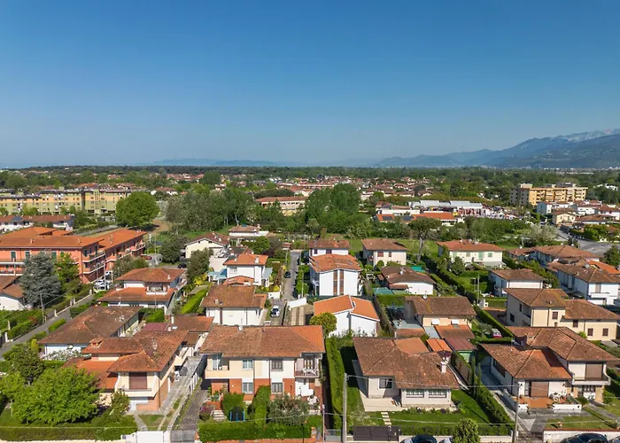 Villino Viola By Interhome Nyaraló Marina di Pietrasanta