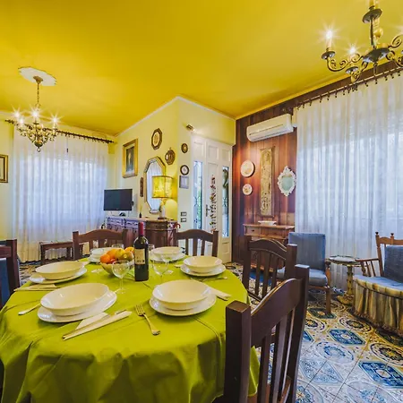 בית נופש Villino Viola By Interhome