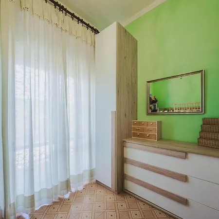 Villino Viola By Interhome * Marina di Pietrasanta