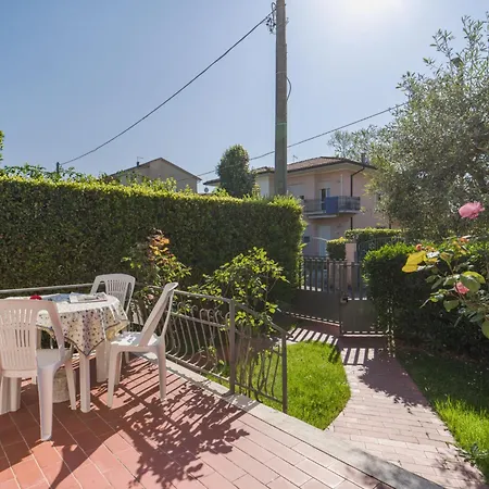 בית נופש Villino Viola By Interhome