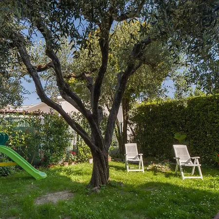 Casa vacanze Villino Viola By Interhome