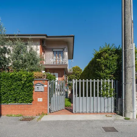 Дом отдыха Villino Viola By Interhome