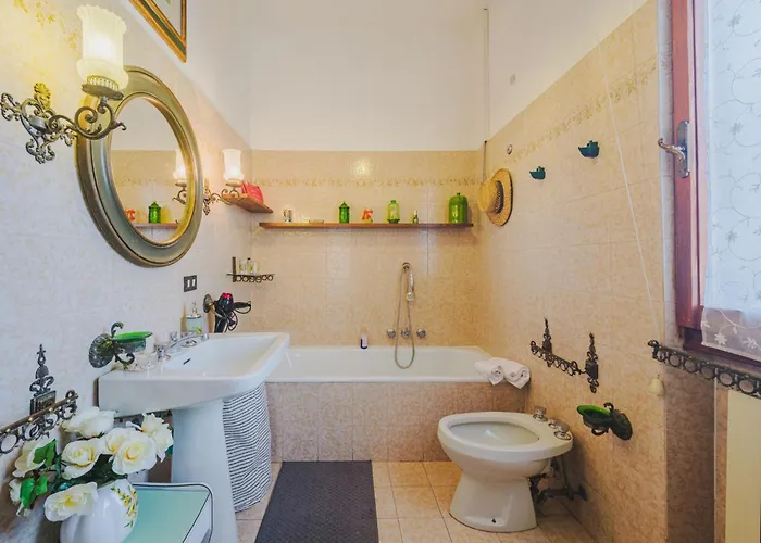 Villino Viola By Interhome Будинок відпочинку Марина-ді-П'єтразанта