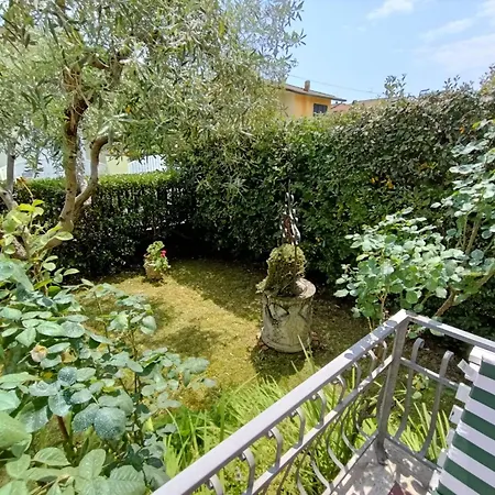 Villino Viola By Interhome Marina di Pietrasanta