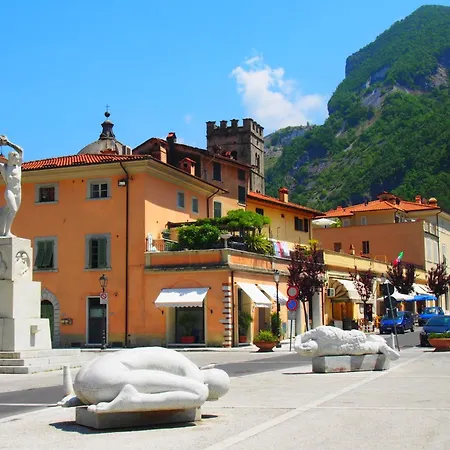 Villino Viola By Interhome * Marina di Pietrasanta