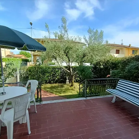Villino Viola By Interhome * Marina di Pietrasanta