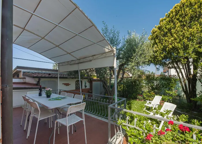 Сasa de vacaciones Villino Viola By Interhome *